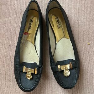 MICHEAL Michael Kors Flats Size 7. Black Leather